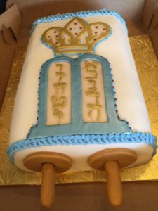 Torah mantel -- cake